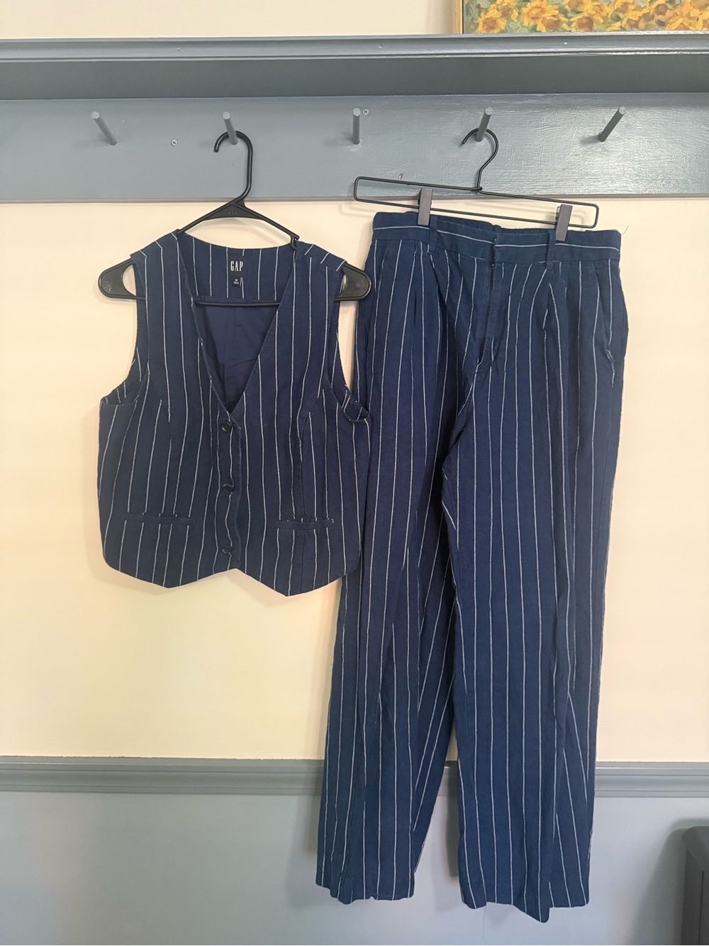 GAP Linen Blend Navy Pinstripe Matching Vest & Wide Leg Pant Set | Size M/8 - Picture 2 of 4